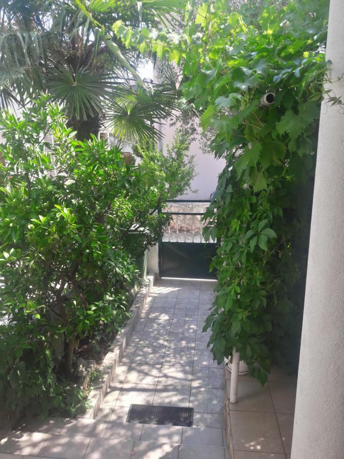 Apartment Damira Vodice Exterior photo