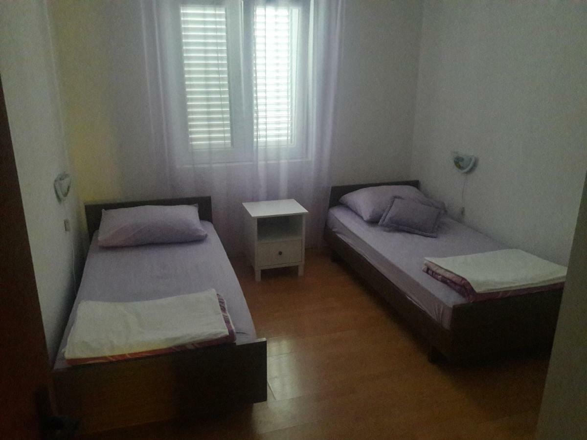 Apartment Damira Vodice Exterior photo